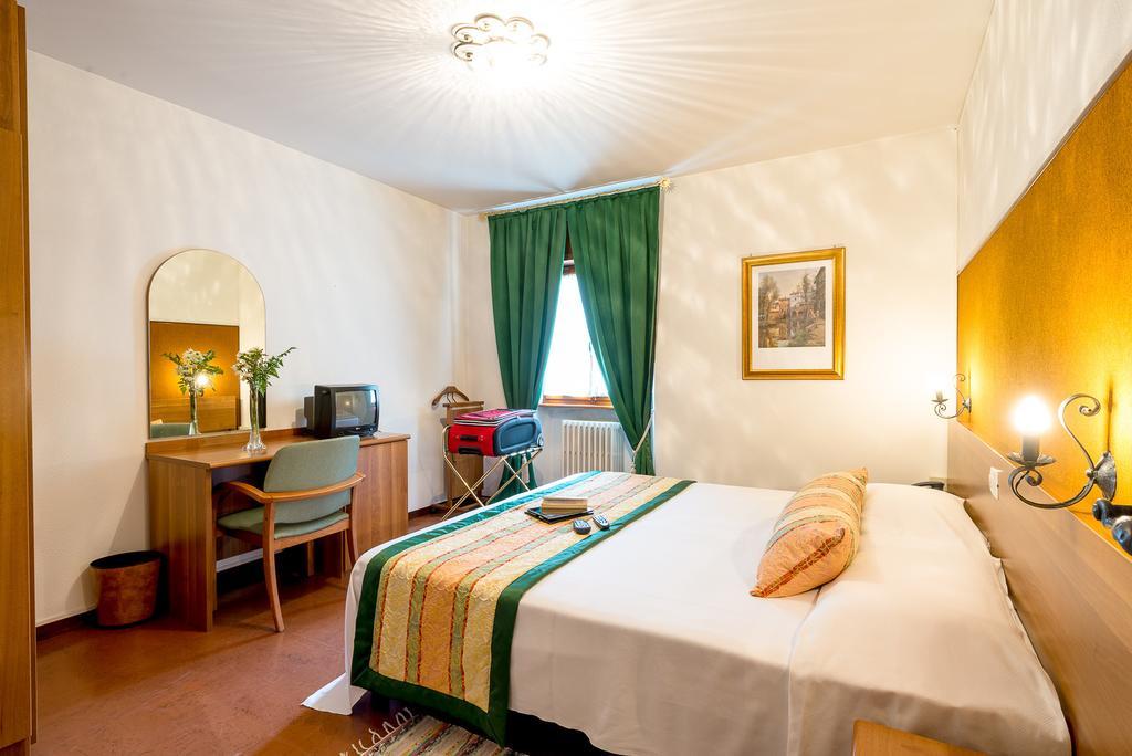 Albergo Altavilla Tirano Bilik gambar