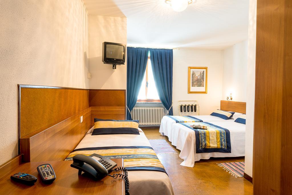 Albergo Altavilla Tirano Bilik gambar